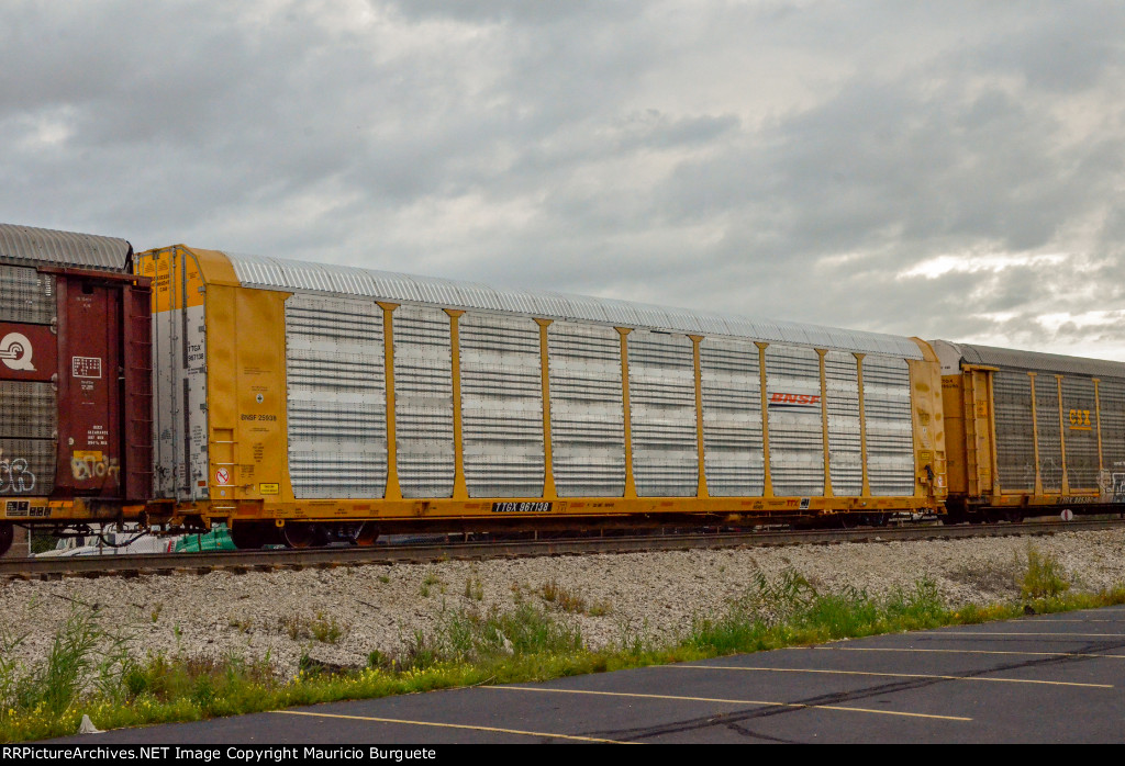 TTGX BNSF Autorack